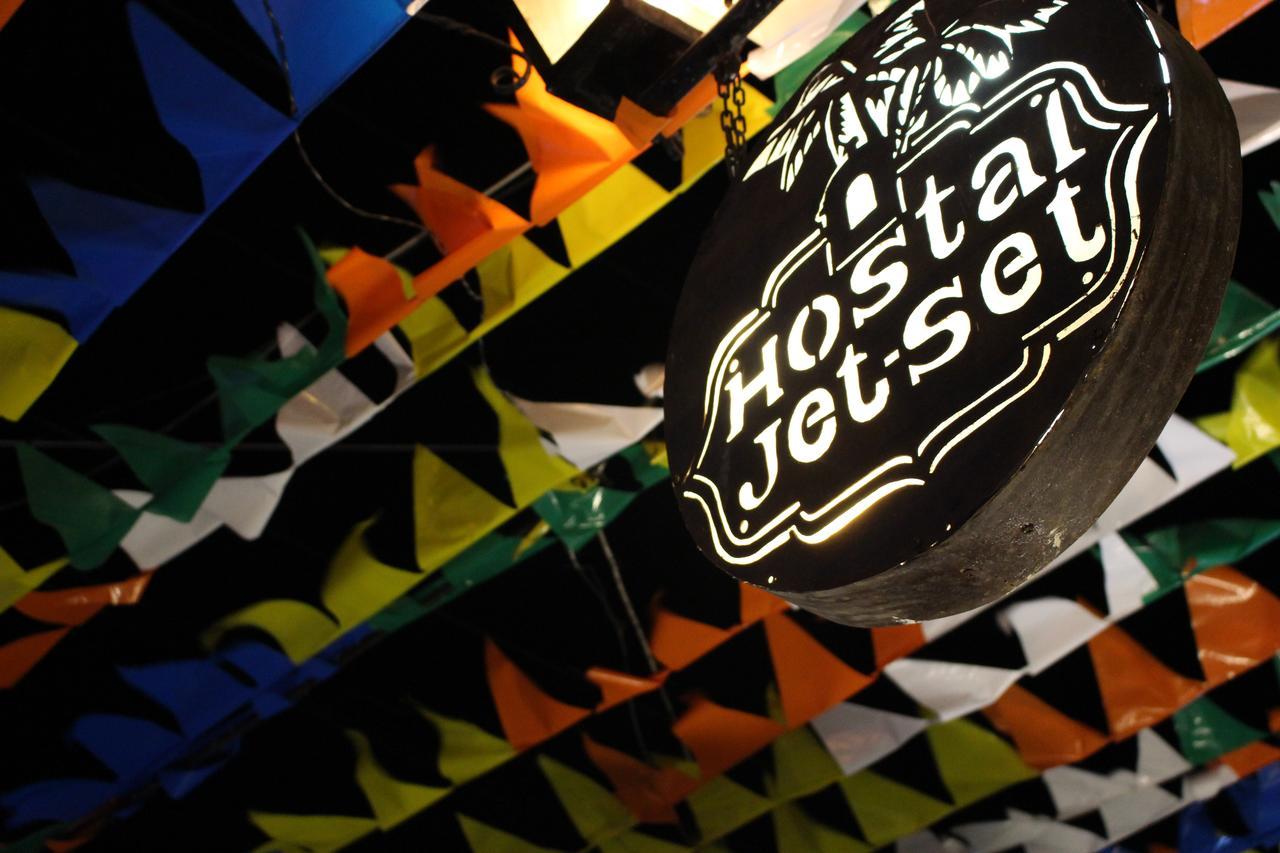 Hostel Jet-set *