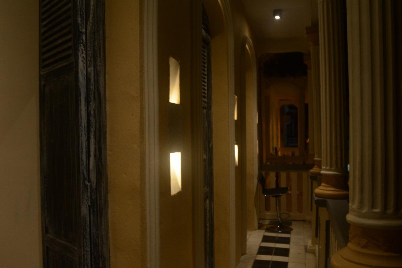 Jet-set Hostel *