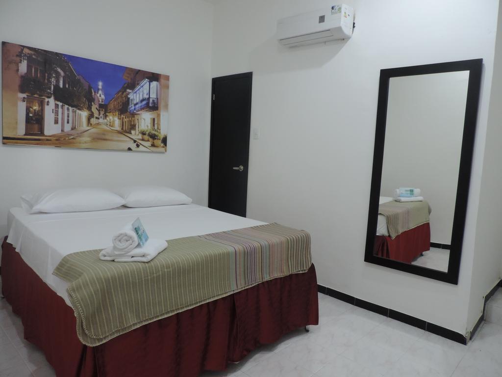 Jet-set Hostal *